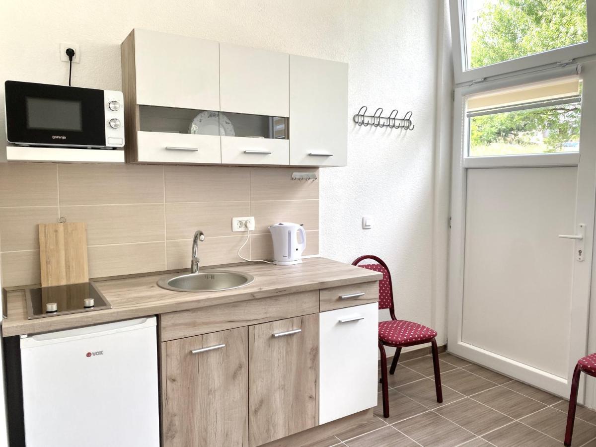 Sutomarina Apartments 수토모레 외부 사진
